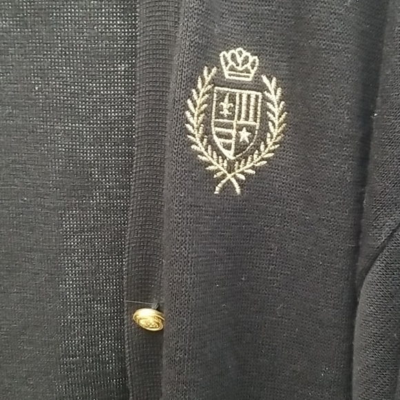 Button down sweater - Picture 2 of 2